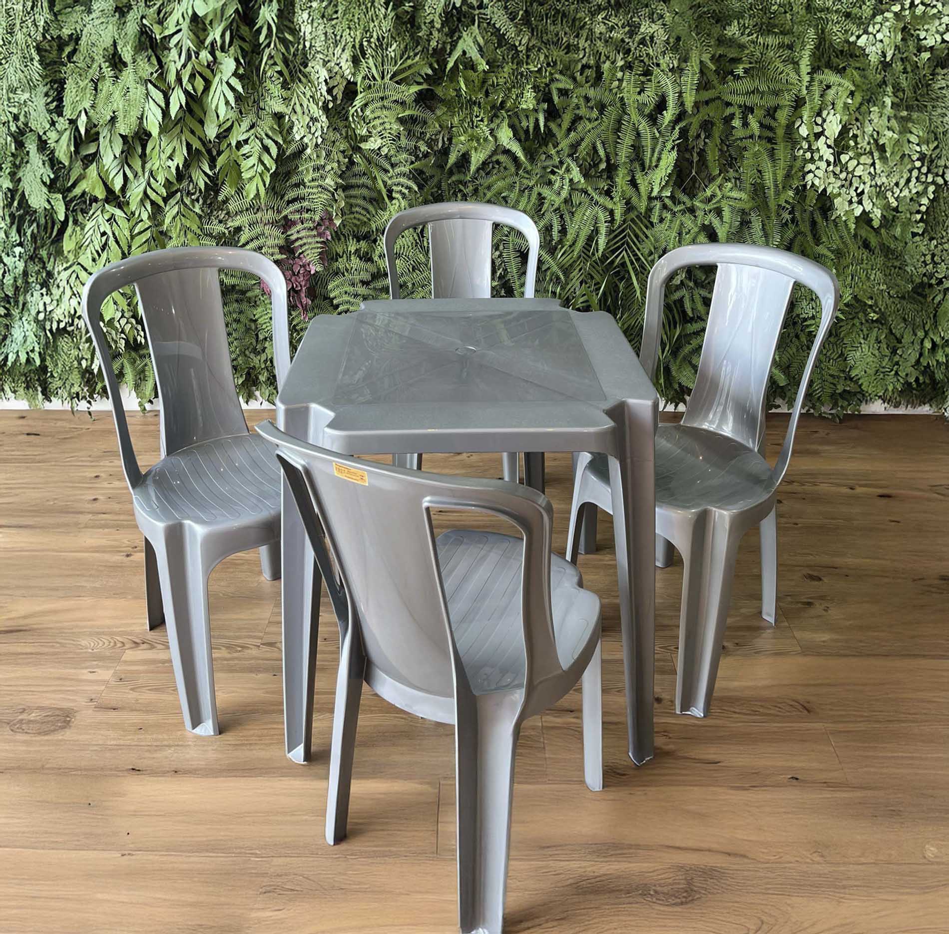 Catálogo Vale das Cadeiras Jogo Cadeiras Bistrô – 1 Mesa + 4 Cadeiras - Imagem 1