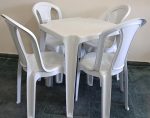 Jogo de Cadeiras Bistrô Pratagy Solplast - 1 Mesa + 4 Cadeiras